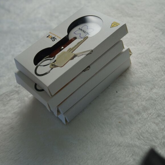 Spot Bluetooth‎ Finder 4-Pack – Nutanix Branded, New in Box - Picture 2 of 4